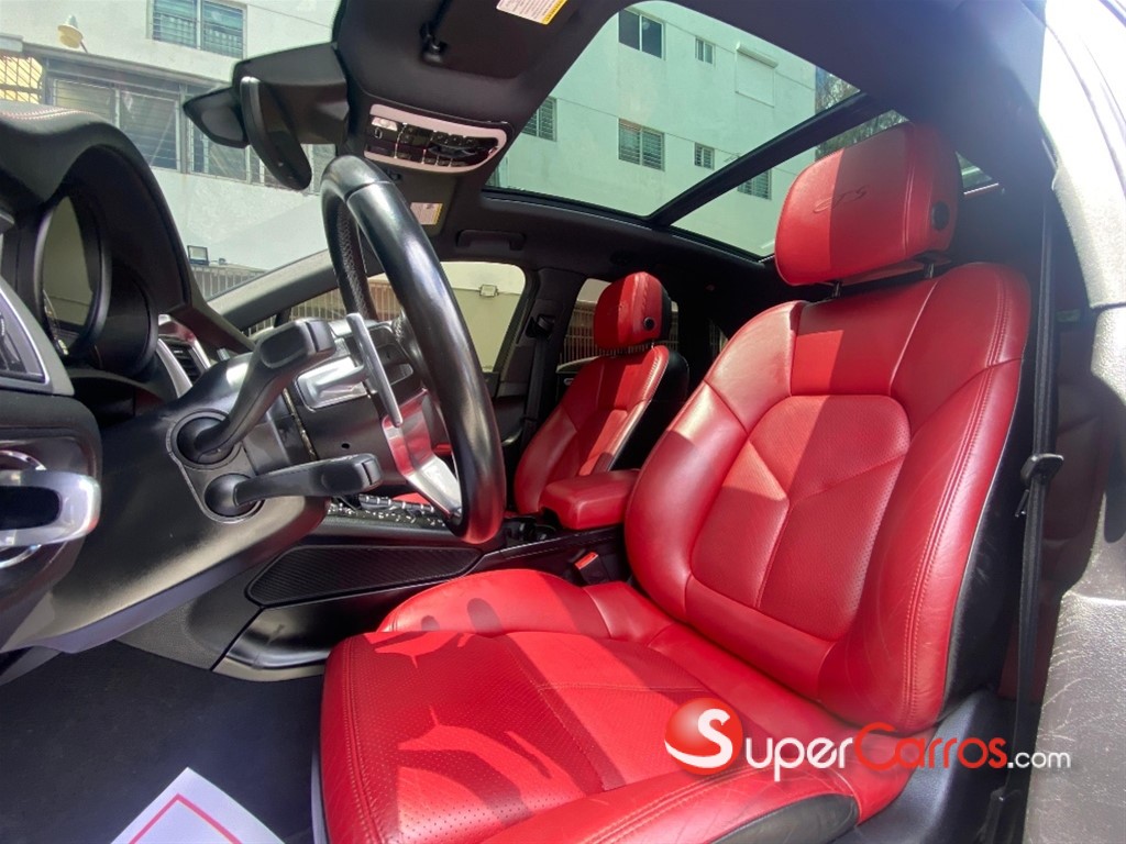 2018 Porsche Macan GTS — foto 8 / 10