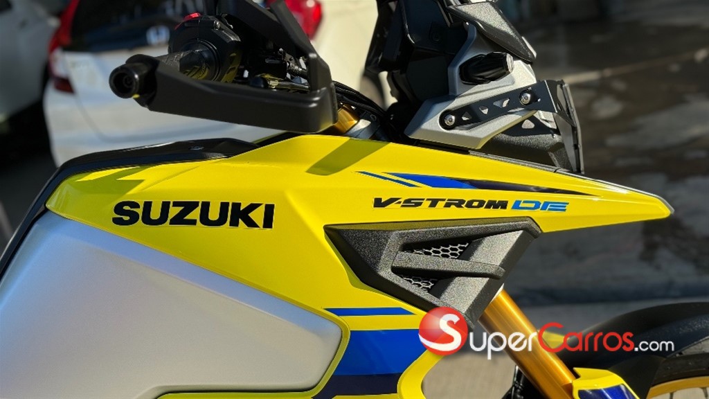 2023 Suzuki V-Strom 1000 — foto 6 / 8