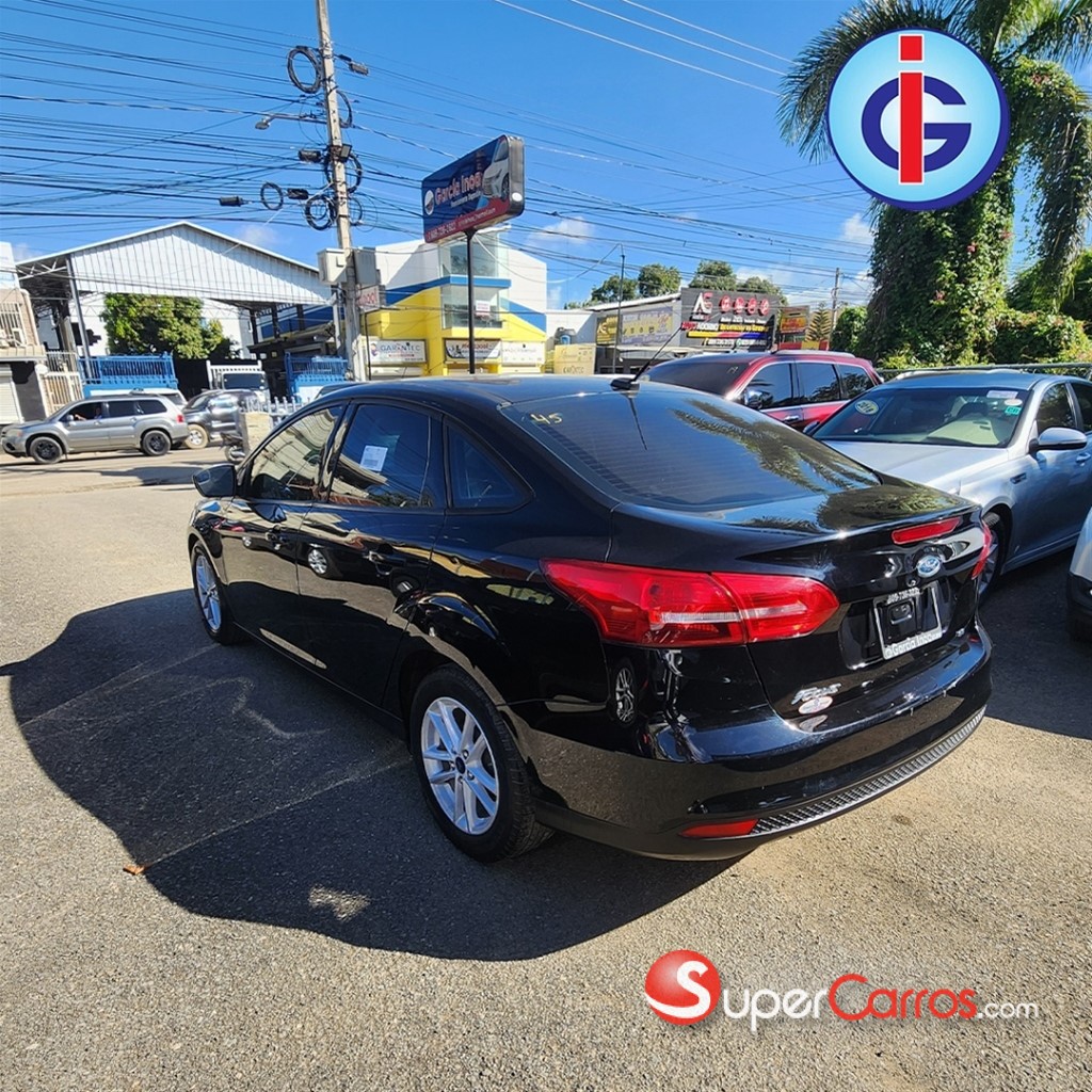 2018 Ford Focus SE — foto 4 / 10