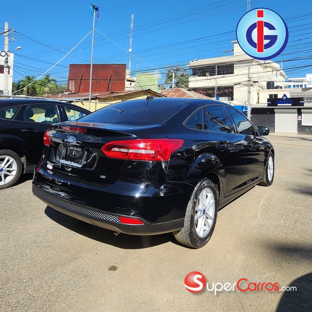 2018 Ford Focus SE — foto 5 / 10