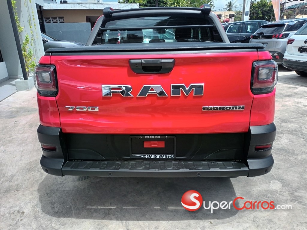 2026 Ram 700 Bighorn — foto 3 / 9