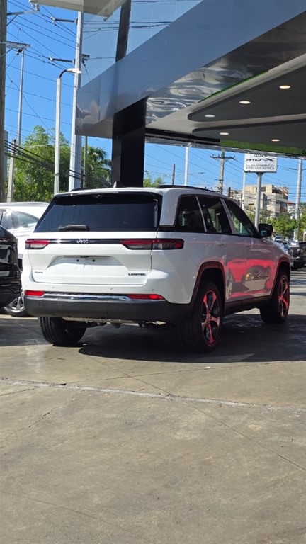 2023 Jeep Grand Cherokee Limited 4x4 — foto 6 / 12