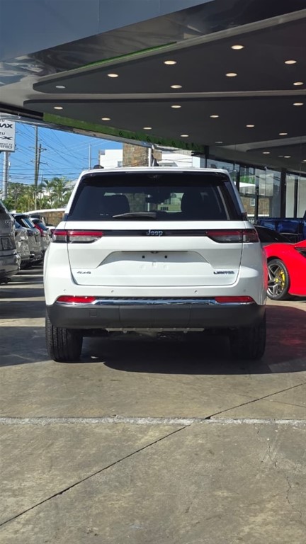 2023 Jeep Grand Cherokee Limited 4x4 — foto 7 / 12