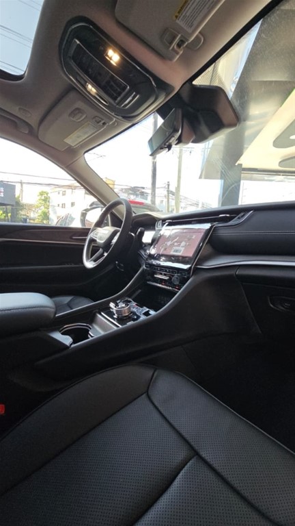 2023 Jeep Grand Cherokee Limited 4x4 — foto 12 / 12