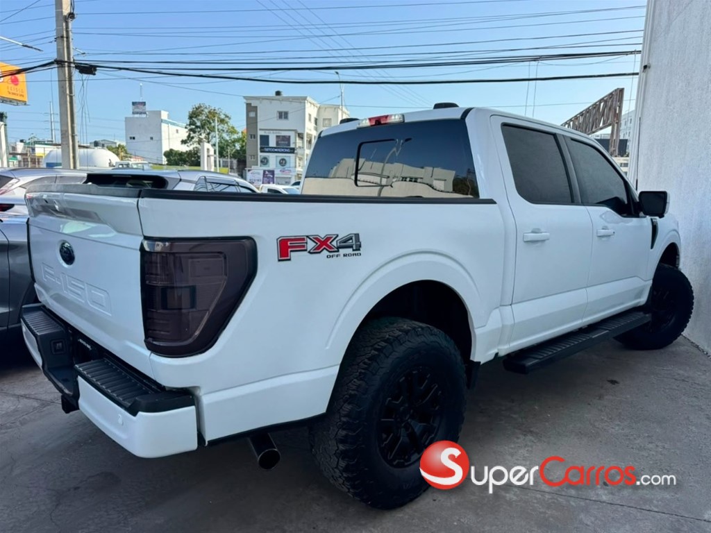2021 Ford F 150 XLT — foto 4 / 10