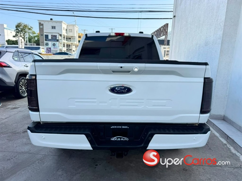2021 Ford F 150 XLT — foto 5 / 10