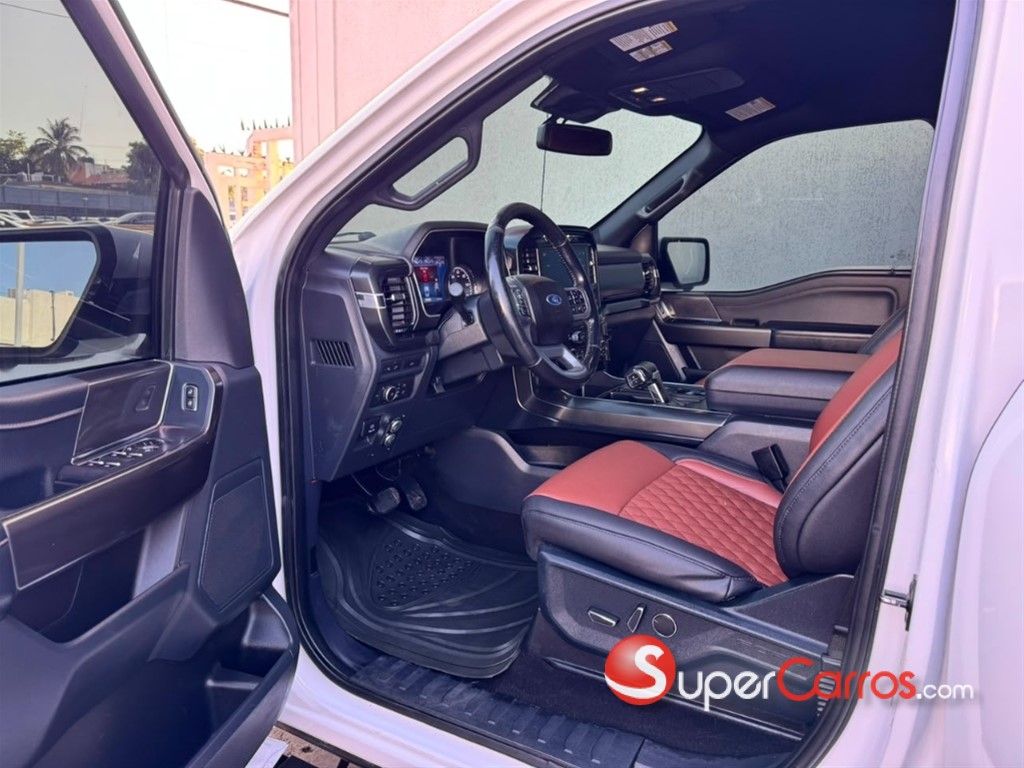 2021 Ford F 150 XLT — foto 7 / 10
