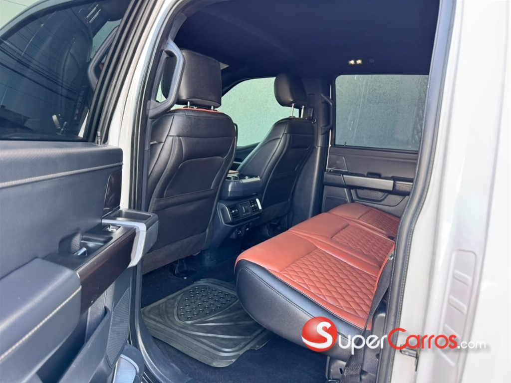 2021 Ford F 150 XLT — foto 9 / 10