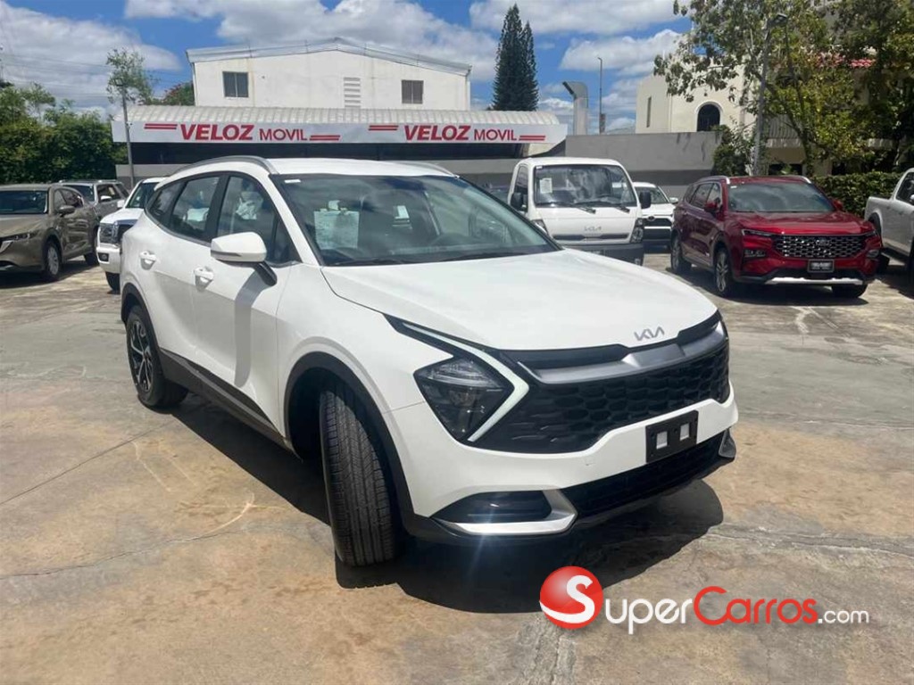 2026 Kia Sportage Sport — foto 2 / 7