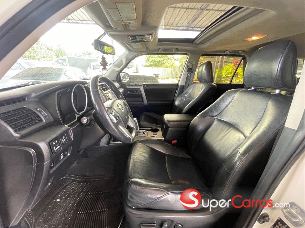 2011 Toyota 4 Runner Limited — foto 10 / 12