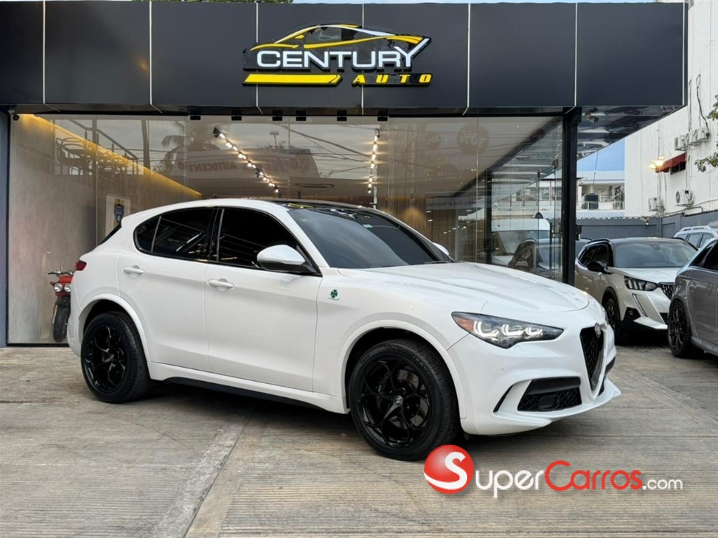 2018 Alfa Romeo Stelvio Quadrifoglio