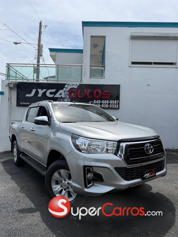 2020 Toyota Hilux — foto 2 / 12