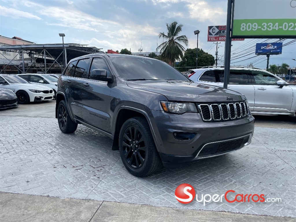 2018 Jeep Grand Cherokee Laredo 4x4 — foto 3 / 12