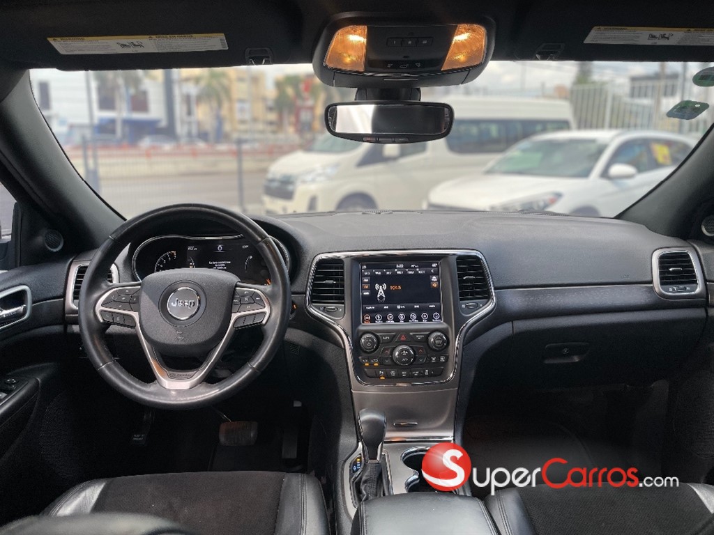 2018 Jeep Grand Cherokee Laredo 4x4 — foto 11 / 12