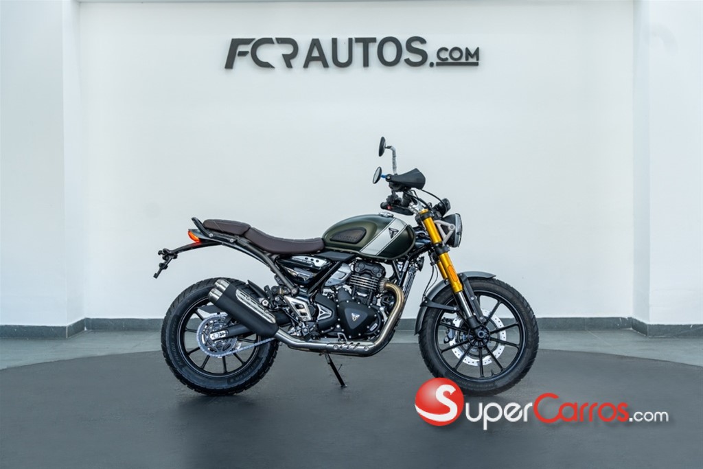 2025 Triumph Motorcycles — foto 2 / 12