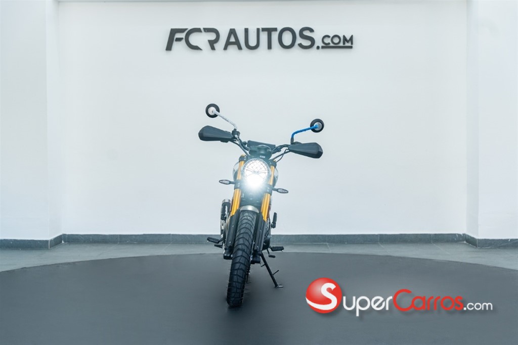 2025 Triumph Motorcycles — foto 3 / 12