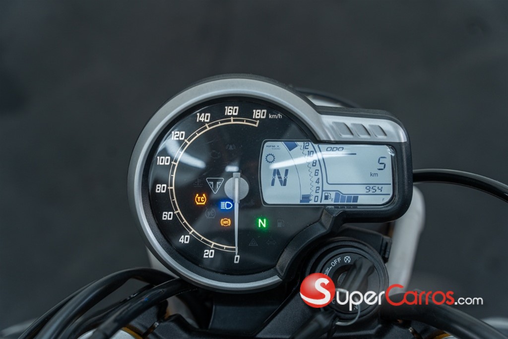 2025 Triumph Motorcycles — foto 6 / 12
