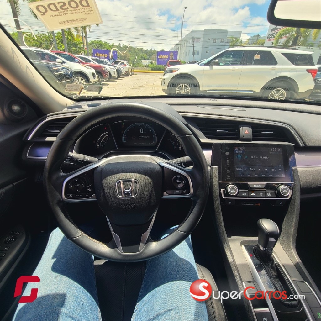 2018 Honda Civic Touring — foto 2 / 11