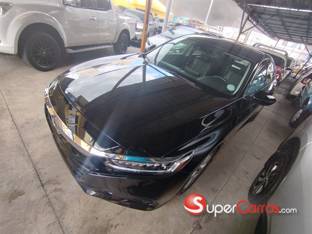 2018 Honda Accord LX — foto 3 / 11