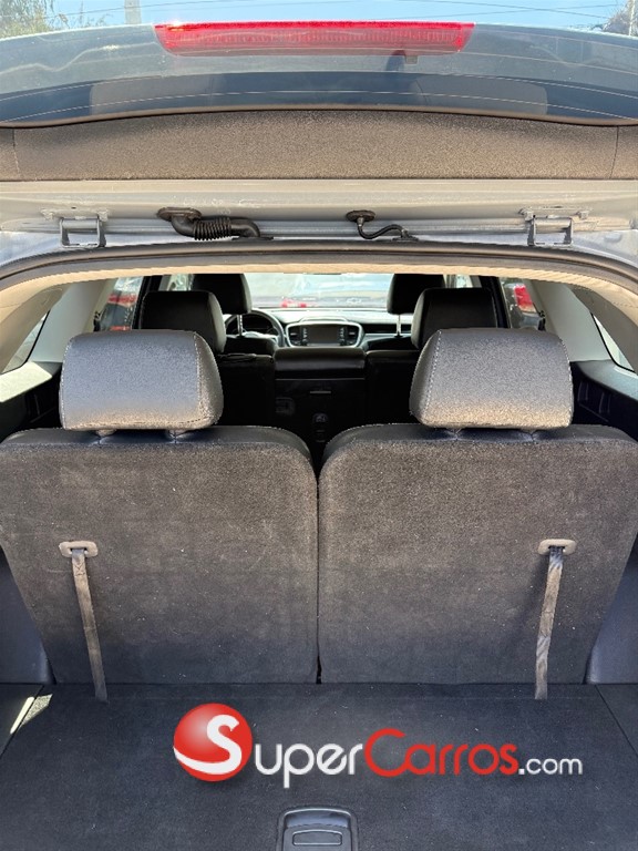 2020 Kia Sorento LX — foto 10 / 10