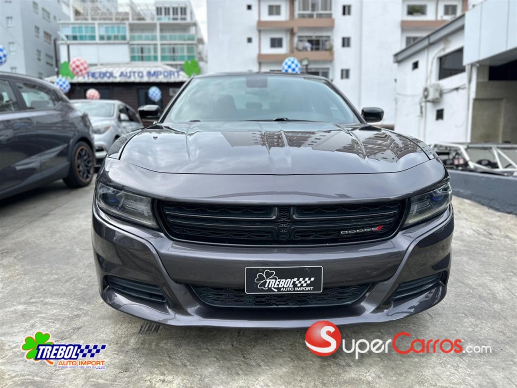 2018 Dodge Charger SXT — foto 2 / 9