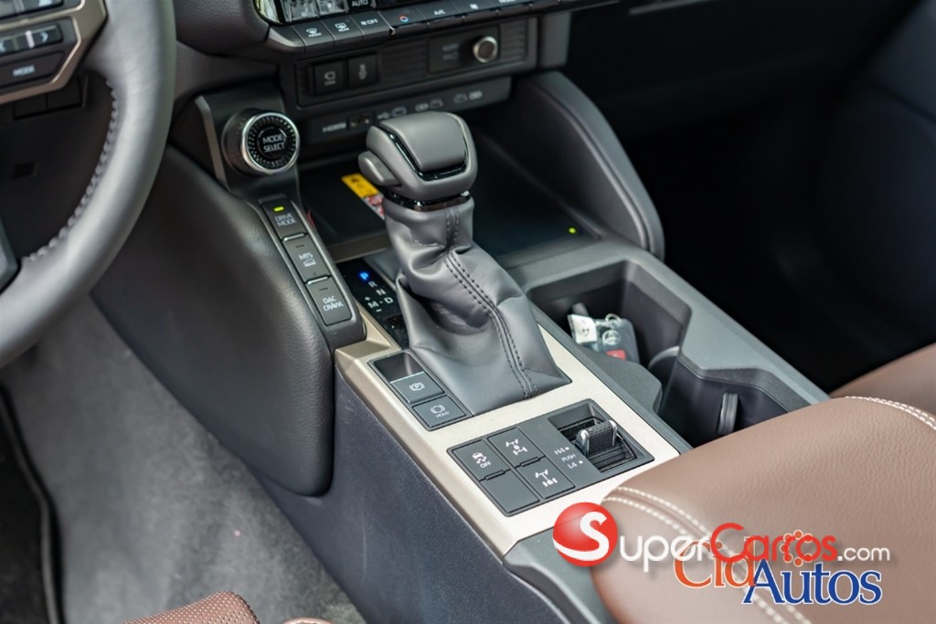 2026 Lexus GX 550 Luxury — foto 4 / 12