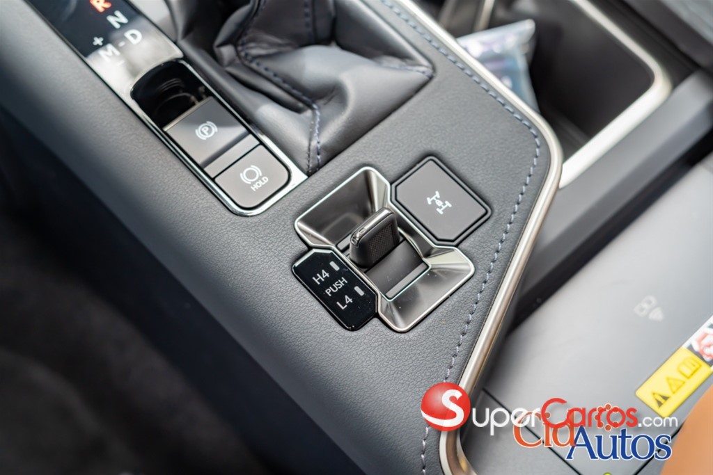 2026 Lexus GX 550 Luxury — foto 11 / 12
