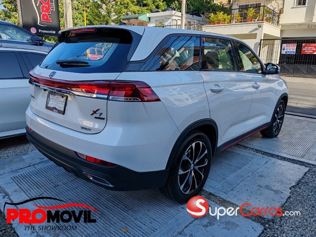 2025 Changan X 7 Plus — foto 4 / 12