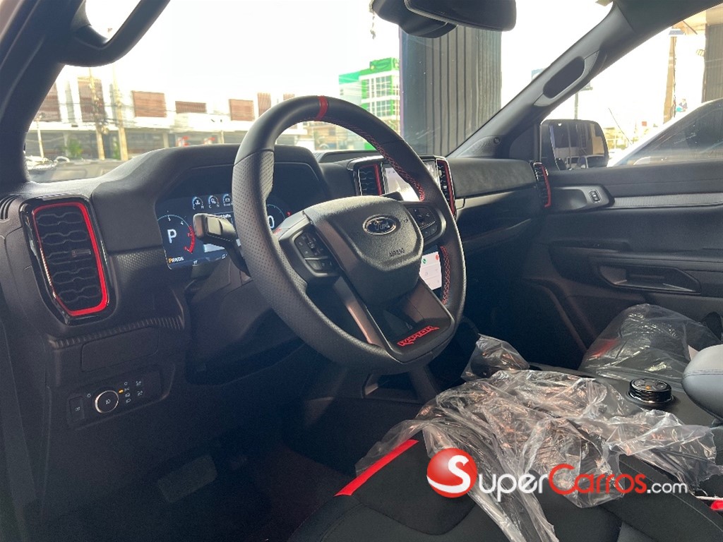 2025 Ford Ranger Raptor — foto 10 / 12
