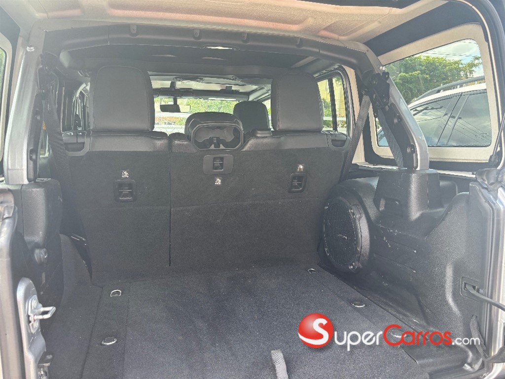 2018 Jeep Wrangler Sahara — foto 5 / 11