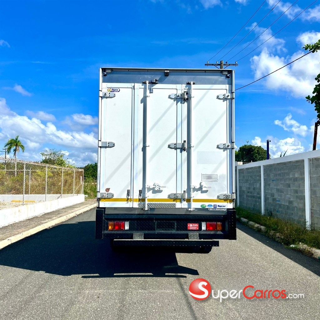 2027 Isuzu Camion Refrigerado — foto 10 / 11