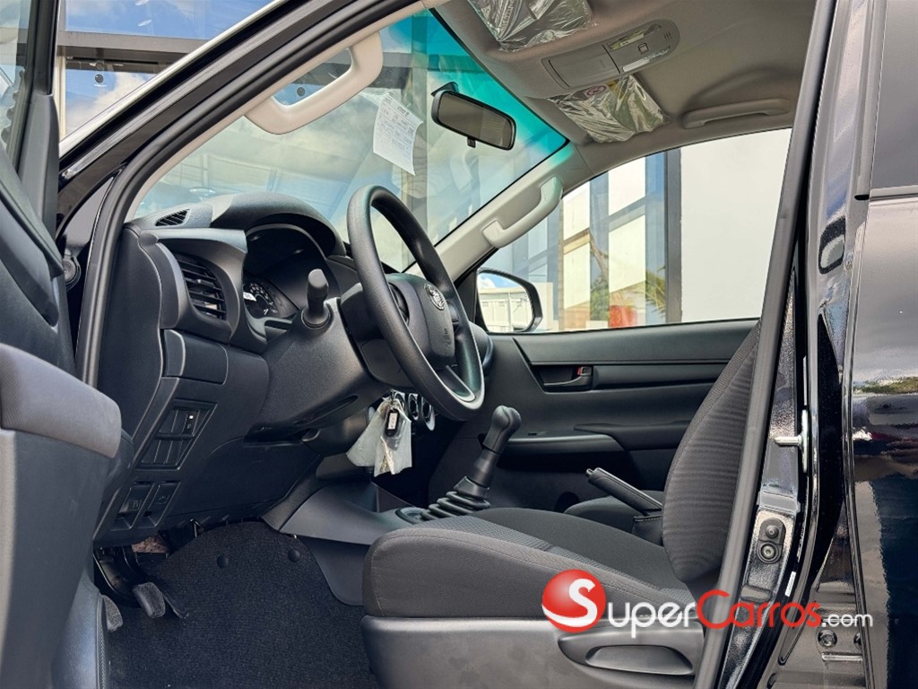 2026 Toyota Hilux — foto 5 / 8