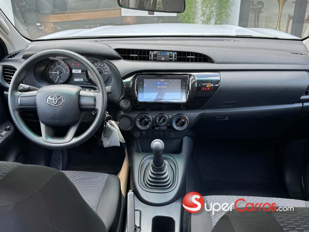 2026 Toyota Hilux — foto 7 / 8