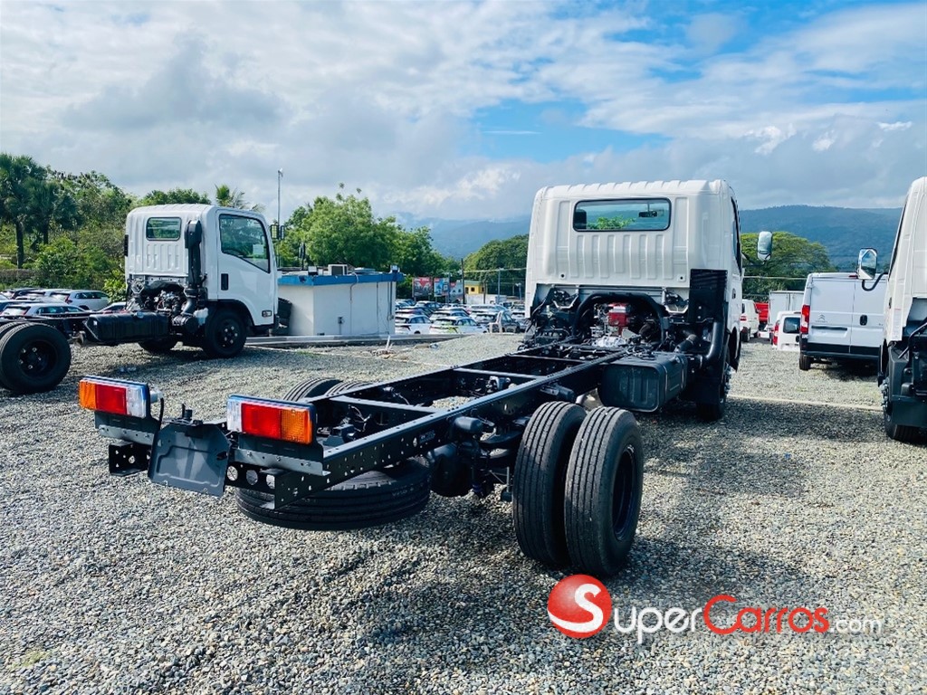 2024 Hino 300 — foto 6 / 11