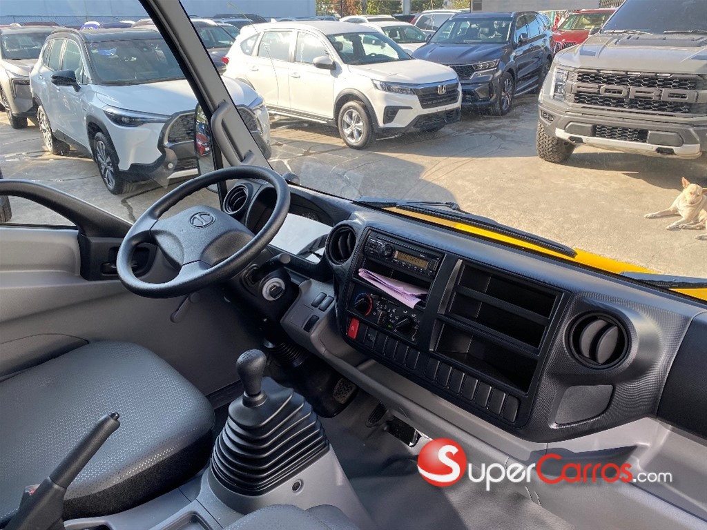 2024 Hino 300 — foto 11 / 11