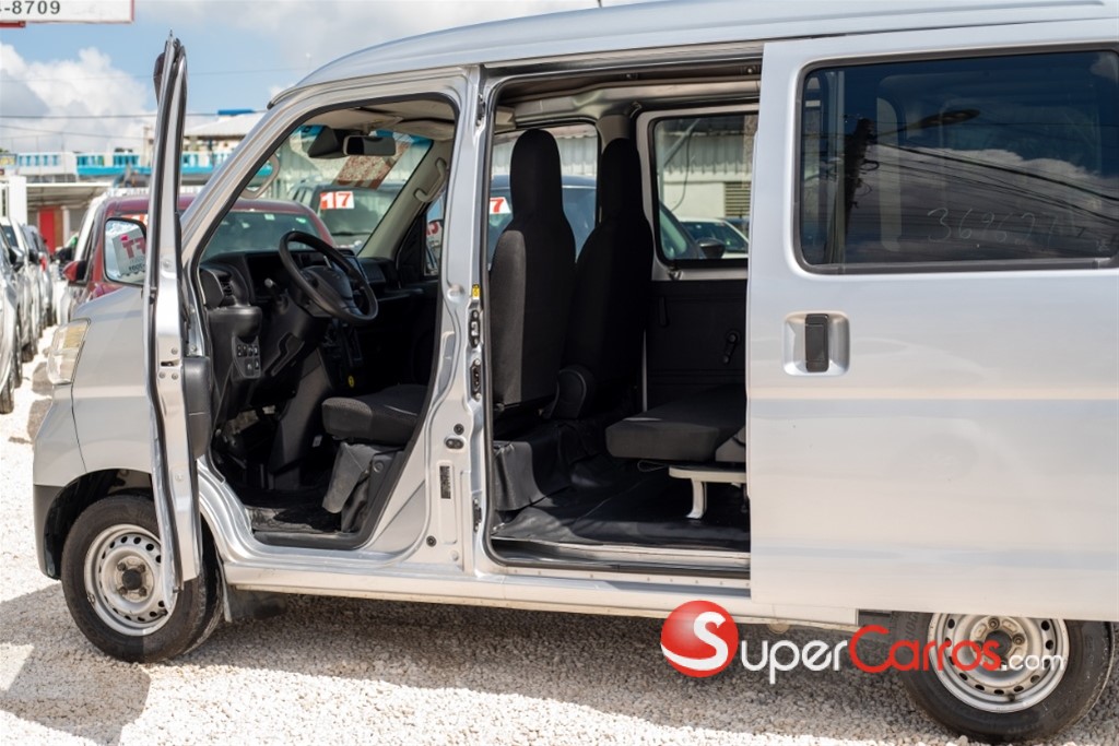 2019 Daihatsu Hijet — foto 4 / 6