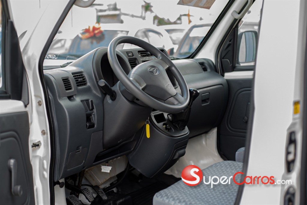 2017 Daihatsu Hijet — foto 2 / 5