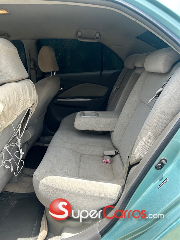 2010 Toyota Yaris — foto 8 / 11