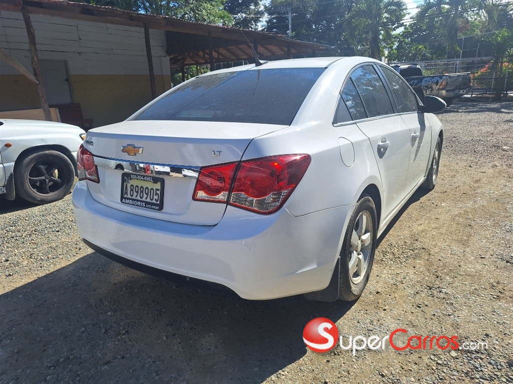2014 Chevrolet Cruze LT — foto 3 / 9