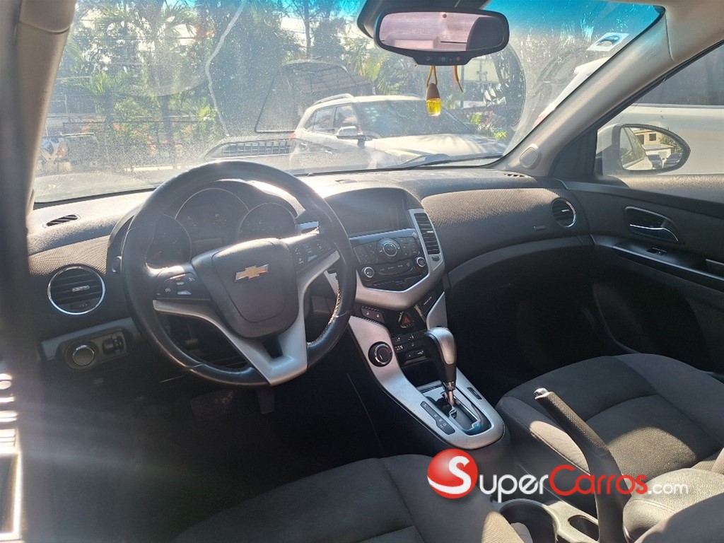 2014 Chevrolet Cruze LT — foto 6 / 9