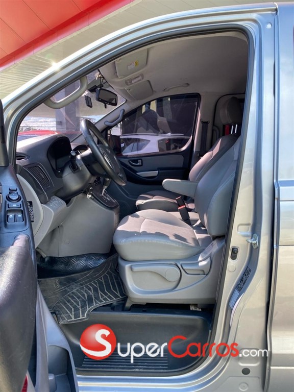 2019 Hyundai Grand Starex — foto 4 / 6