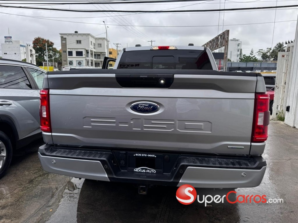 2021 Ford F 150 XLT ECOBOOST — foto 4 / 11