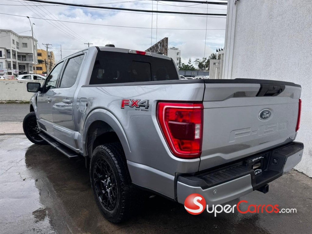 2021 Ford F 150 XLT ECOBOOST — foto 5 / 11