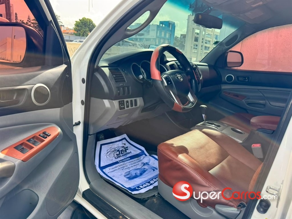 2013 Toyota Tacoma PreRunner — foto 7 / 10