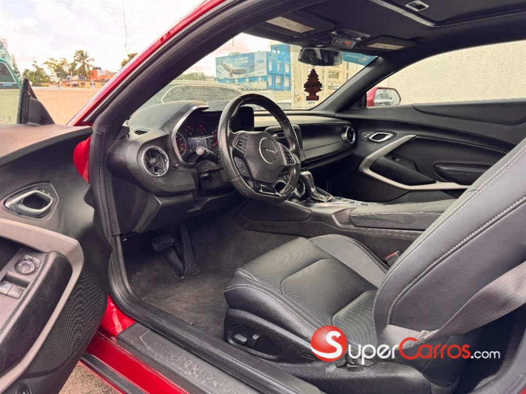 2019 Chevrolet Camaro RS — foto 7 / 10