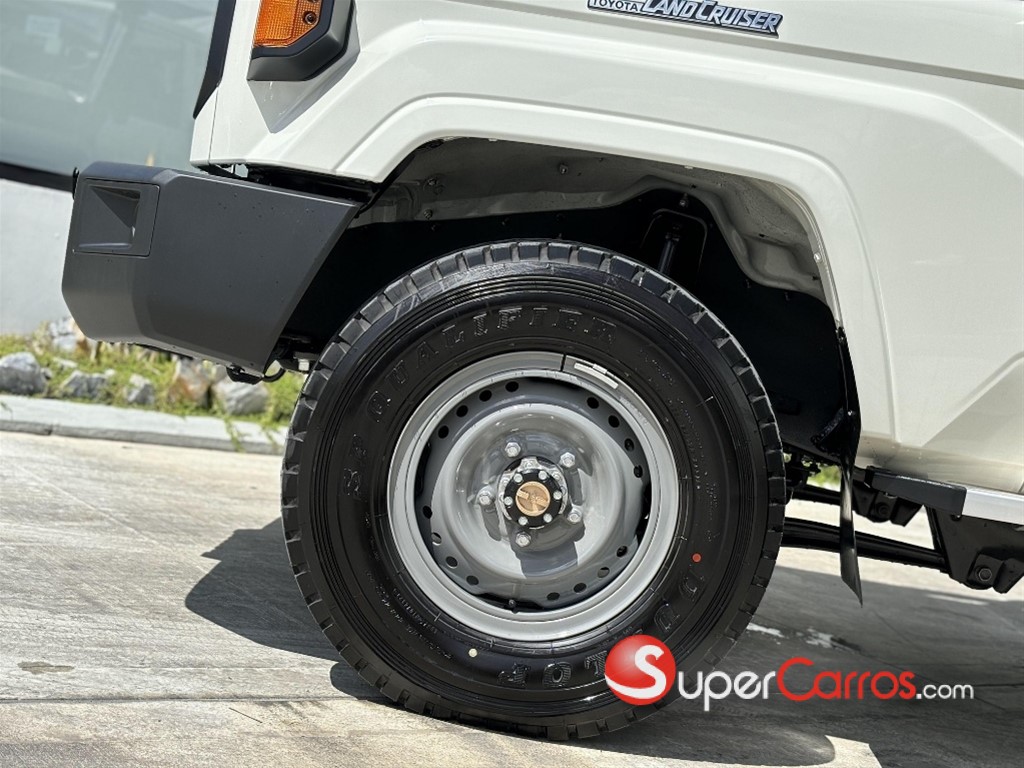 2026 Toyota Land Cruiser Serie 70 Pick up — foto 7 / 7