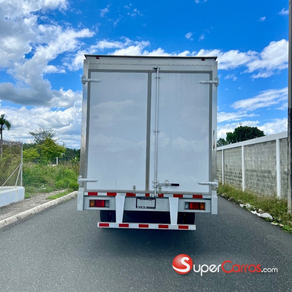 2026 Isuzu Camion Furgon — foto 8 / 12