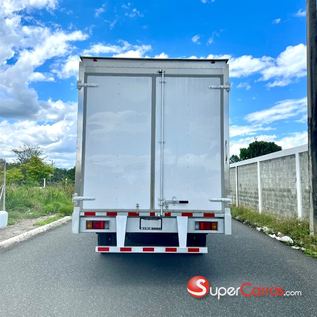 2026 Isuzu Camion Furgon — foto 9 / 12