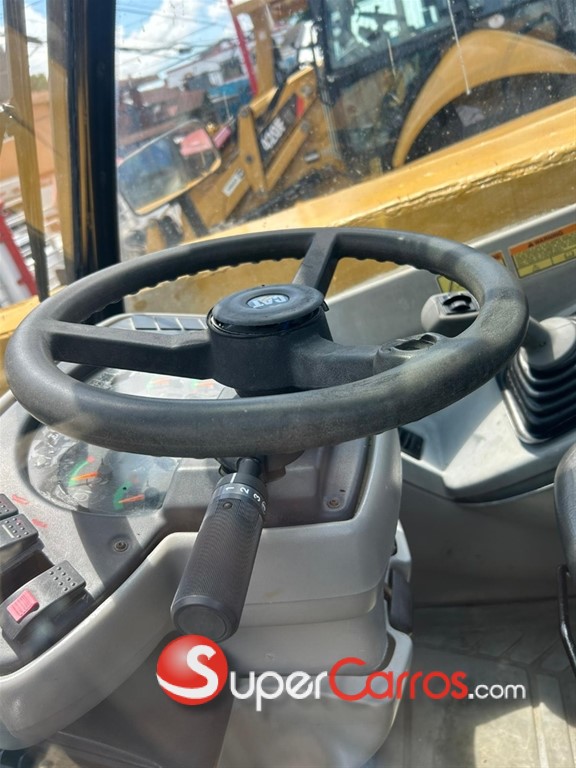 2009 Caterpillar TH220B Telehandler — foto 6 / 6