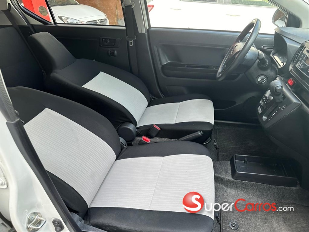 2019 Daihatsu Mira — foto 6 / 8